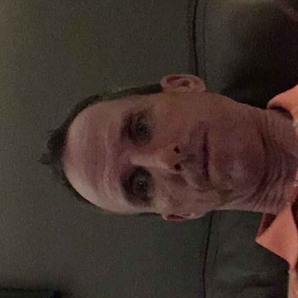 Meet your Posher, Dimitri - Picture 1 of 1